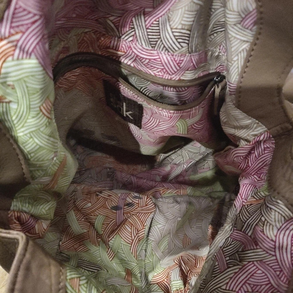 The Sak Tooled Genuine Leather Hobo ❤️ - Picture 12 of 15